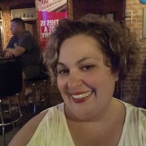 Meet your Posher, Elizabeth